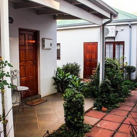 Villa Jana Guesthouse Претория Экстерьер фото
